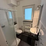 Apartman Messe Essen, Modernes Mit Kueche, Balkon & Self-check-in